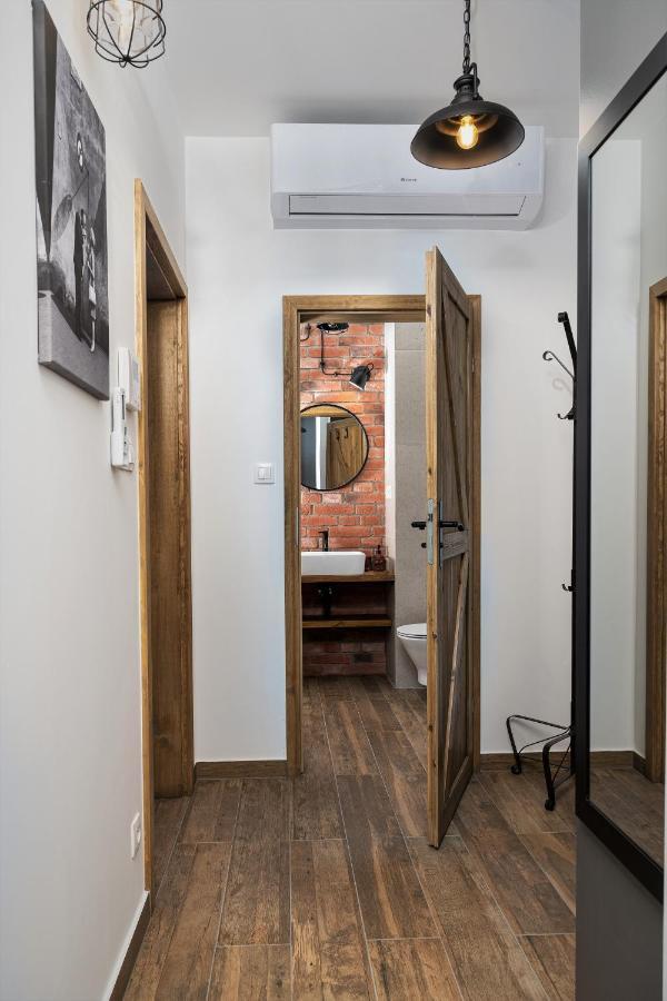 Jazz Station Apartment Go New & Pure คราคูฟ ภายนอก รูปภาพ